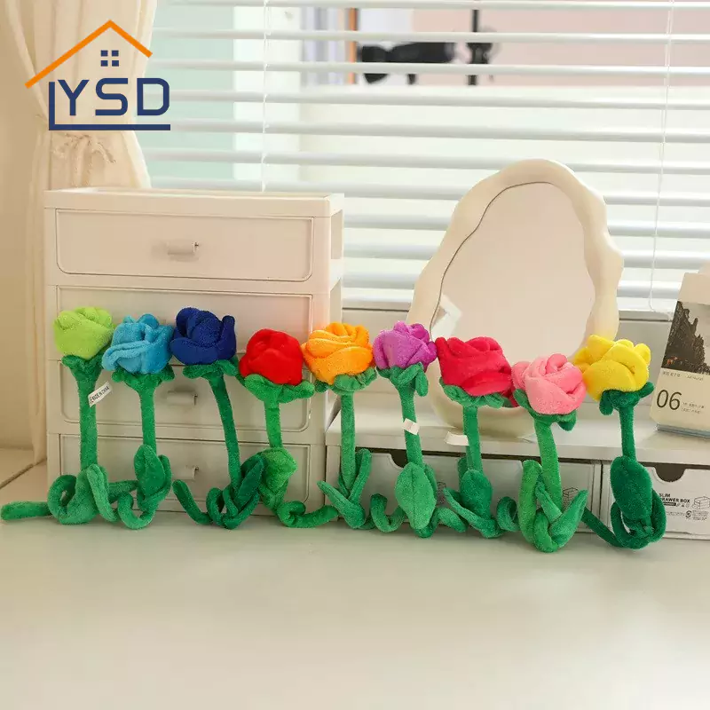 Παιχνίδι με βελούδινο μπουκέτο τριαντάφυλλο